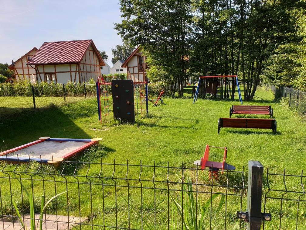 Osada Cztery Pory Roku - Dom Jesien Villa Kopalino Exteriör bild