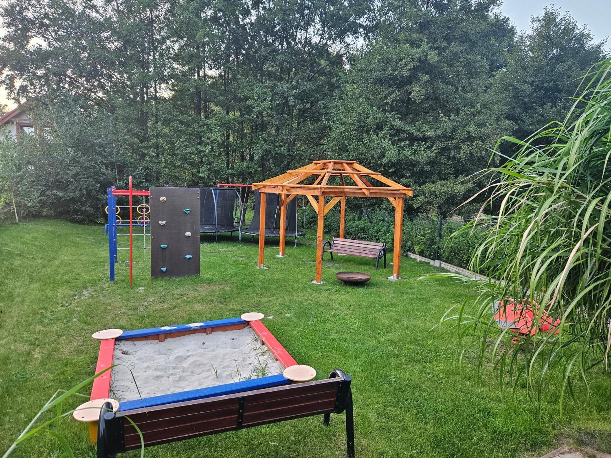 Osada Cztery Pory Roku - Dom Jesien Villa Kopalino Exteriör bild