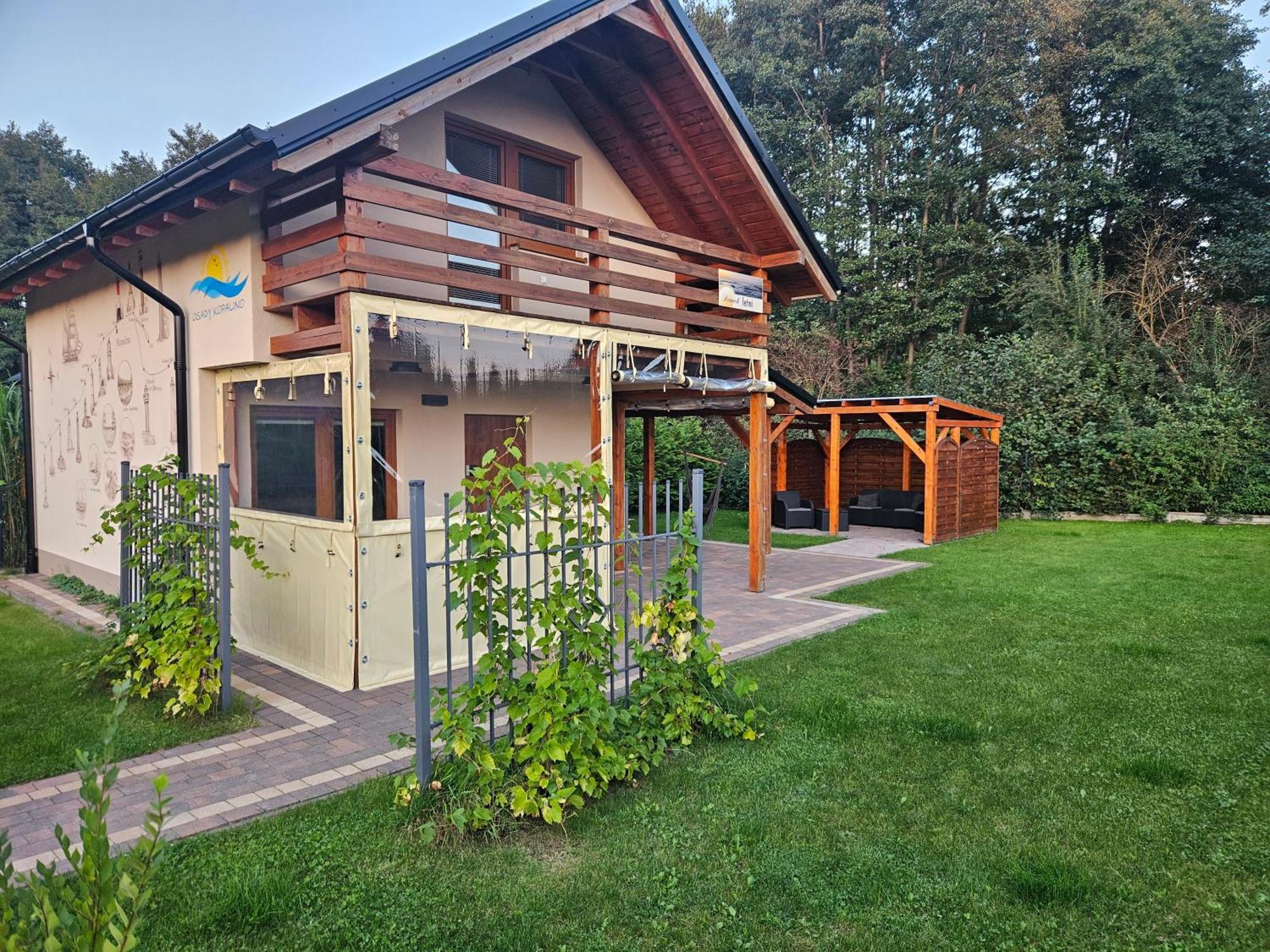Osada Cztery Pory Roku - Dom Jesien Villa Kopalino Exteriör bild