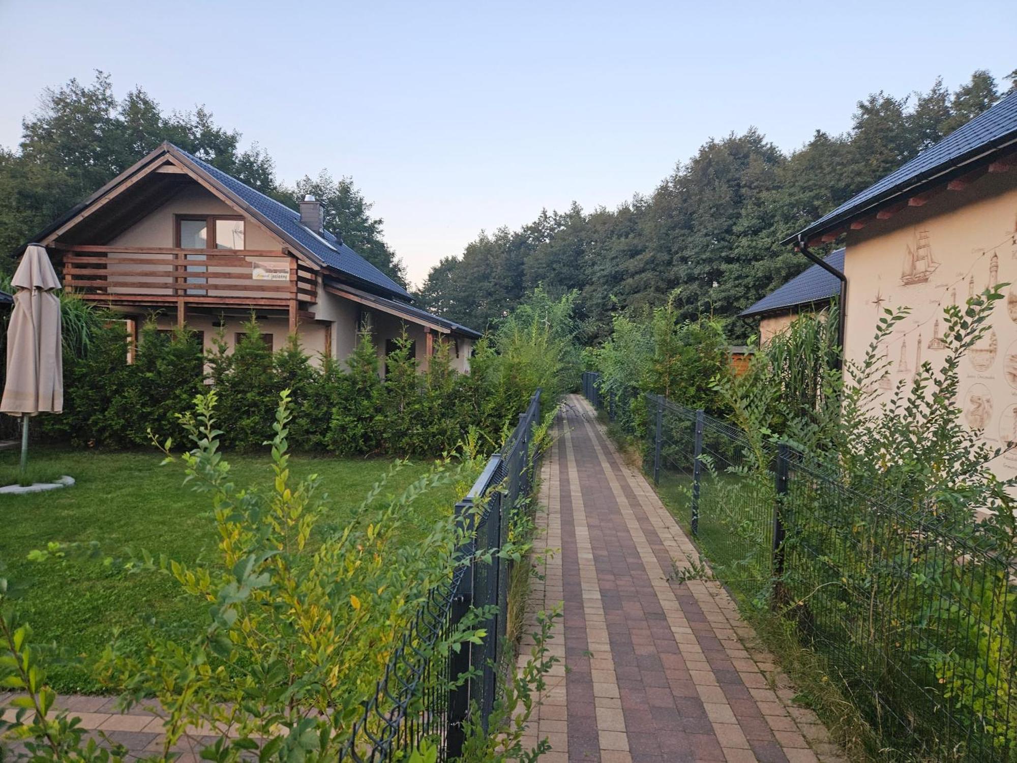 Osada Cztery Pory Roku - Dom Jesien Villa Kopalino Exteriör bild